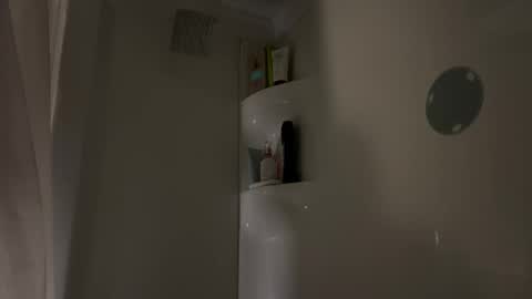 Abbie online show from April 21, 2026, 2:51 am