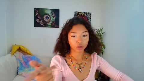 Lucia  online show from January 30, 2025, 12:06 pm