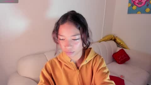 Lucia  online show from February 27, 2025, 3:26 pm