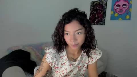 Lucia  online show from March 8, 2025, 1:03 pm