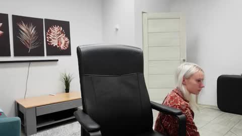 Snapshot of abby_laker chatting on November 6, 2025, 5:36 pm ABBY LAKER online show from November 6, 2025, 5:36 pm