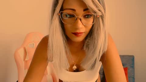 May  Imstagram  online show from January 16, 2025, 6:48 pm