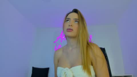 Snapshot of abby_me chatting on January 4, 2025, 11:43 am A B B Y online show from January 4, 2025, 11:43 am