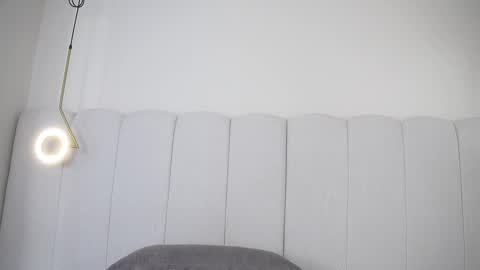 Snapshot of abby_me chatting on September 11, 2025, 12:05 pm A B B Y online show from September 11, 2025, 12:05 pm