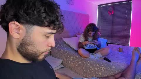 START TRANSMISSION ---- AM COLOMBIA TIME online show from October 11, 2025, 3:54 pm