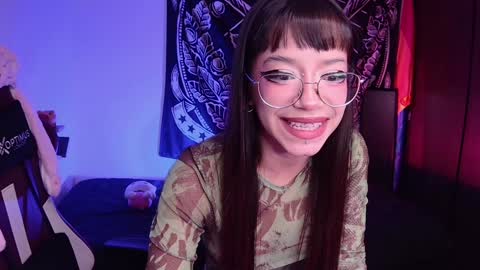 Snapshot of abbylizzyxx chatting on February 6, 2025, 10:21 pm Abby Lizzy online show from February 6, 2025, 10:21 pm