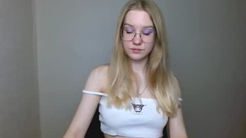 Snapshot of abbymoore__ chatting on January 19, 2026, 2:21 pm Abby Lovense is active online show from January 19, 2026, 2:21 pm