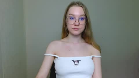 Snapshot of abbymoore__ chatting on February 26, 2026, 11:31 am Abby Lovense is active online show from February 26, 2026, 11:31 am