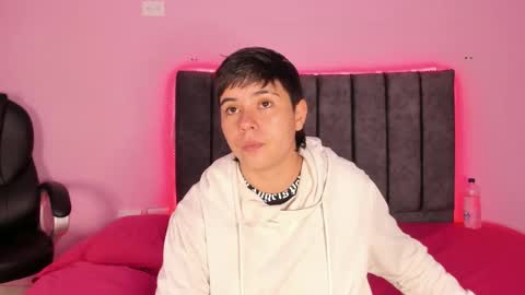 Snapshot of abbysmiitth_ chatting on December 28, 2024, 12:35 pm Abby Smith online show from December 28, 2024, 12:35 pm