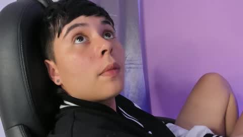 Snapshot of abbysmiitth_ chatting on January 11, 2025, 6:23 pm Abby Smith online show from January 11, 2025, 6:23 pm