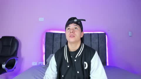 Snapshot of abbysmiitth_ chatting on January 17, 2025, 12:10 pm Abby Smith online show from January 17, 2025, 12:10 pm