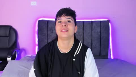 Snapshot of abbysmiitth_ chatting on January 23, 2025, 12:19 pm Abby Smith online show from January 23, 2025, 12:19 pm