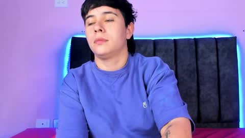 Snapshot of abbysmiitth_ chatting on February 7, 2025, 6:24 pm Abby Smith online show from February 7, 2025, 6:24 pm