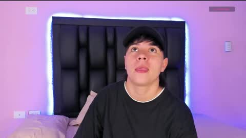 Snapshot of abbysmiitth_ chatting on February 25, 2025, 12:34 pm Abby Smith online show from February 25, 2025, 12:34 pm