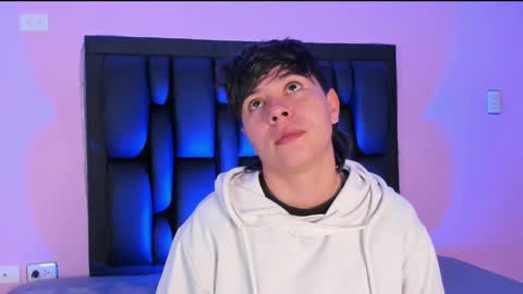 Snapshot of abbysmiitth_ chatting on March 3, 2025, 12:37 pm Abby Smith online show from March 3, 2025, 12:37 pm