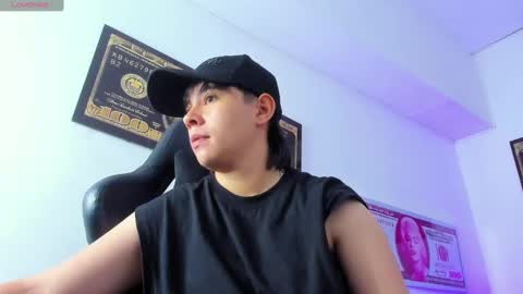 Snapshot of abbysmiitth_ chatting on March 9, 2025, 12:20 pm Abby Smith online show from March 9, 2025, 12:20 pm