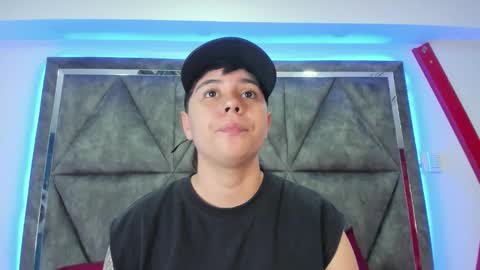 Abby Smith online show from December 16, 2025, 7:08 pm