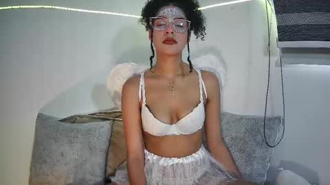 Snapshot of abbystorme chatting on October 16, 2025, 8:32 pm abbystorme online show from October 16, 2025, 8:32 pm