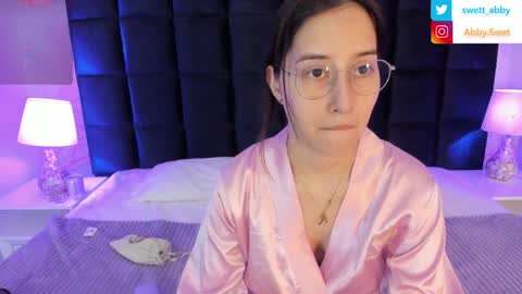 Abigail online show from March 27, 2026, 12:16 pm