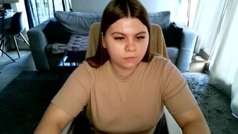 abbyvibe online show from October 30, 2025, 1:56 pm