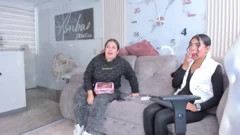 Abella online show from October 9, 2025, 2:04 pm