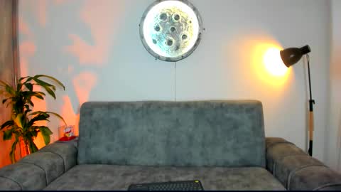  Abella and Kendra  online show from February 17, 2026, 10:05 pm