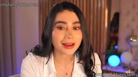 abie_owen online show from October 3, 2025, 11:13 pm