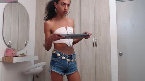 Abigail online show from March 27, 2026, 1:11 pm