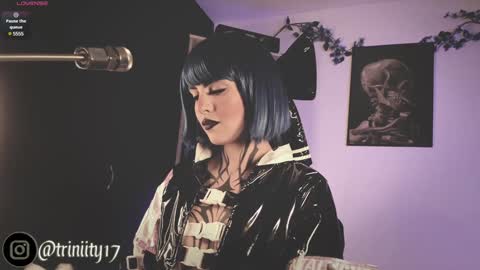 Snapshot of abril__colen chatting on December 2, 2024, 7:16 pm April online show from December 2, 2024, 7:16 pm