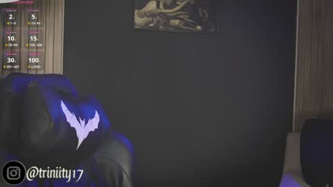 Snapshot of abril__colen chatting on December 24, 2024, 12:33 am April online show from December 24, 2024, 12:33 am