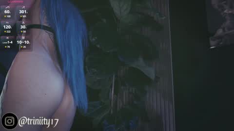 Snapshot of abril__colen chatting on January 2, 2025, 3:05 am April online show from January 2, 2025, 3:05 am