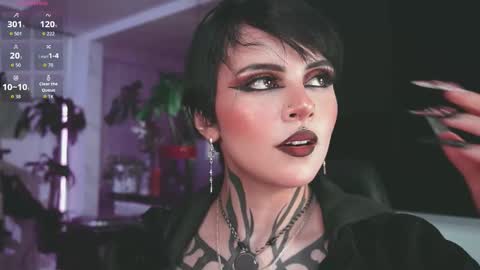 Snapshot of abril__colen chatting on March 27, 2026, 2:39 pm April online show from March 27, 2026, 2:39 pm