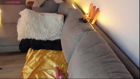 Snapshot of abril_dash chatting on February 13, 2025, 8:34 pm Abril online show from February 13, 2025, 8:34 pm
