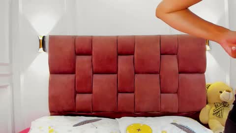 Snapshot of abril_jones10 chatting on January 7, 2025, 4:50 am Abril jones online show from January 7, 2025, 4:50 am