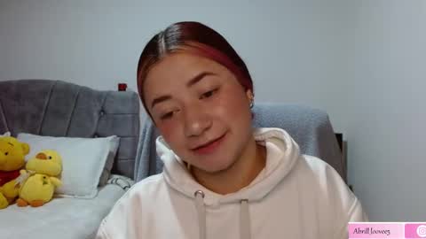 Snapshot of abril_lovee2 chatting on February 6, 2025, 4:36 pm Abril online show from February 6, 2025, 4:36 pm