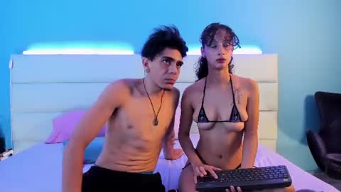 Snapshot of abrilandjulian chatting on June 13, 2026, 11:41 am Abril and Julian online show from June 13, 2026, 11:41 am
