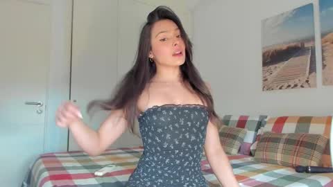 Snapshot of abrilhelena8 chatting on February 9, 2026, 11:14 am Helena online show from February 9, 2026, 11:14 am