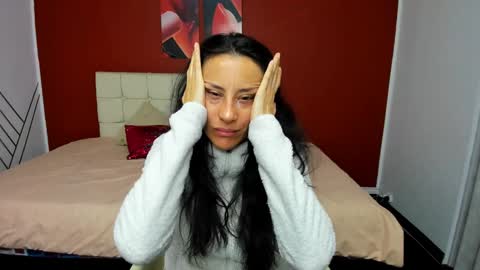 Snapshot of abrillee1 chatting on January 4, 2025, 1:42 am ABRIL online show from January 4, 2025, 1:42 am