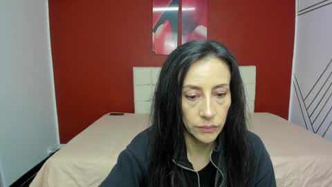 Snapshot of abrillee1 chatting on February 6, 2025, 7:29 pm ABRIL online show from February 6, 2025, 7:29 pm