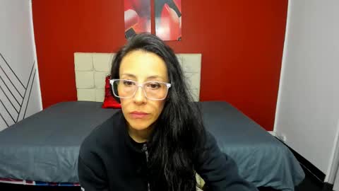 Snapshot of abrillee1 chatting on February 10, 2025, 8:00 pm ABRIL online show from February 10, 2025, 8:00 pm