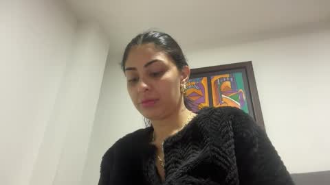 abrilsantosxo online show from April 11, 2026, 12:42 pm
