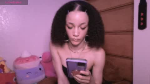 Peach online show from April 15, 2026, 3:46 am