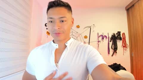 Snapshot of abu_dhabi_21 chatting on November 4, 2025, 9:52 am Will online show from November 4, 2025, 9:52 am