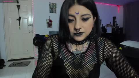 Snapshot of acid_alice666 chatting on December 4, 2024, 3:37 am Alice online show from December 4, 2024, 3:37 am