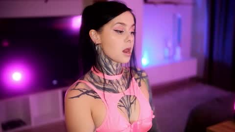 Snapshot of acid_pie chatting on October 31, 2025, 6:53 pm acid_pie online show from October 31, 2025, 6:53 pm