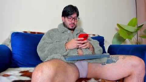 Snapshot of ackerman_eren_ chatting on February 7, 2025, 11:12 am R. online show from February 7, 2025, 11:12 am