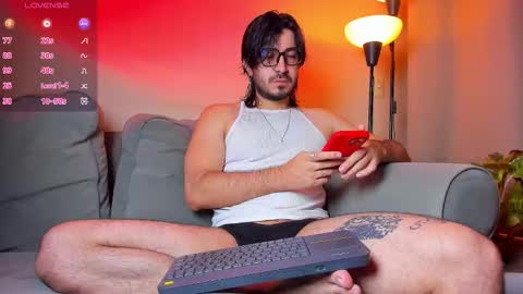 Snapshot of ackerman_eren_ chatting on October 9, 2025, 10:35 am R. online show from October 9, 2025, 10:35 am