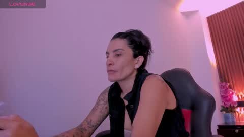 Snapshot of ada_oconnor_x_ chatting on November 24, 2025, 5:23 pm ada oconnor x ..flaca..bella online show from November 24, 2025, 5:23 pm