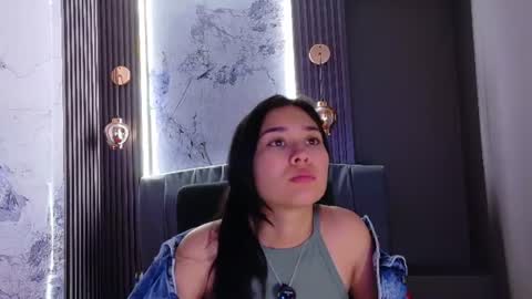 Snapshot of adaira31 chatting on July 13, 2026, 1:36 pm Adaira online show from July 13, 2026, 1:36 pm