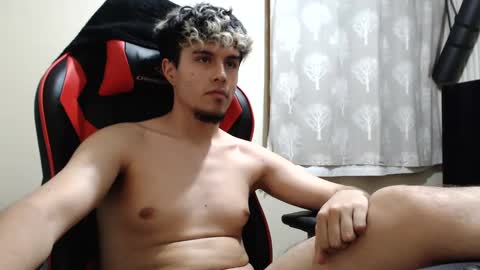 Snapshot of adalgont chatting on February 6, 2025, 1:49 am Adalgont online show from February 6, 2025, 1:49 am